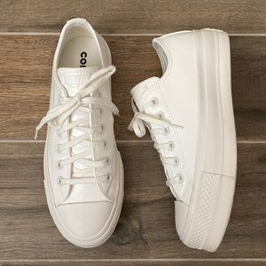 Converse White Faux Leather Chuck Taylor Platform Sneakers Size 7